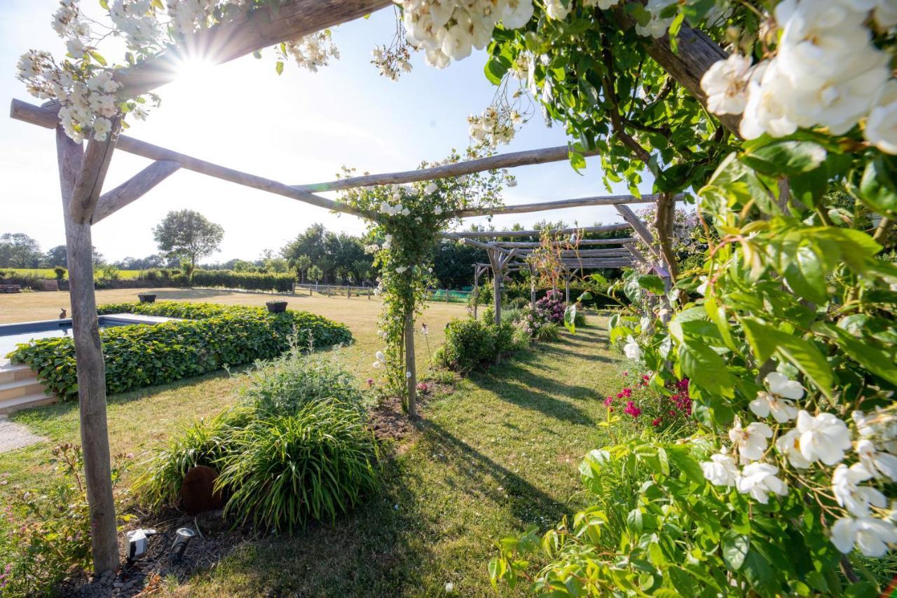 Bed and Breakfast Au Manoir Des Loges Quettreville-sur-Sienne Exteriér fotografie